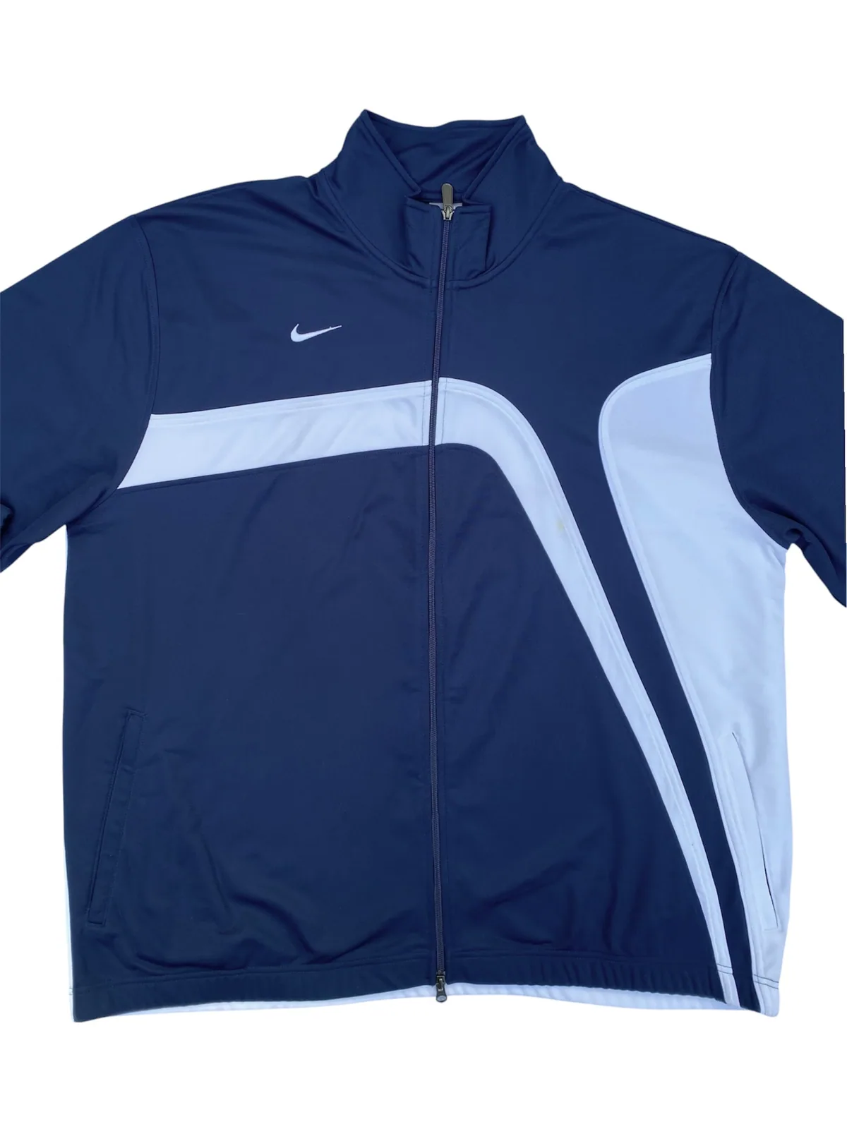 Campera NIKE Talle 3XL / 4XL — foto 2