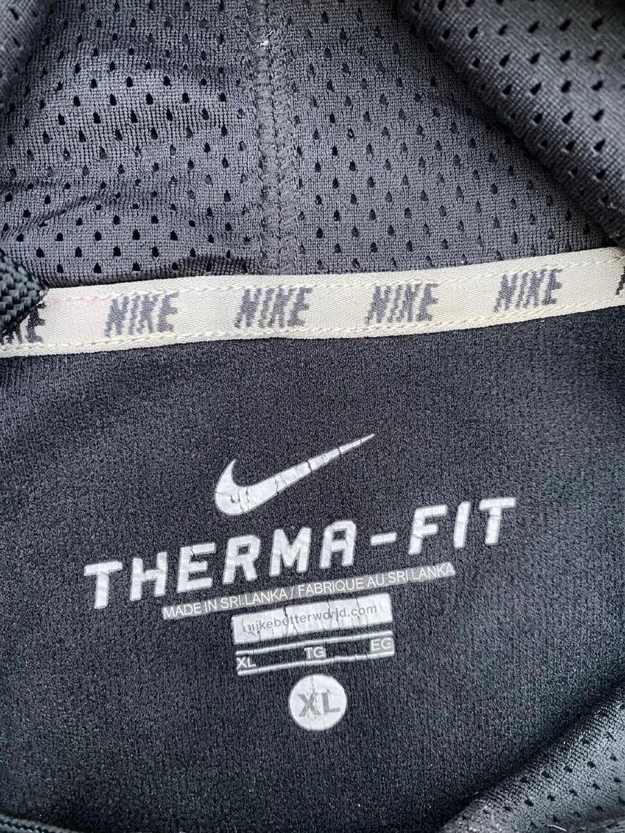 Buzo NIKE Talle XL — foto 4