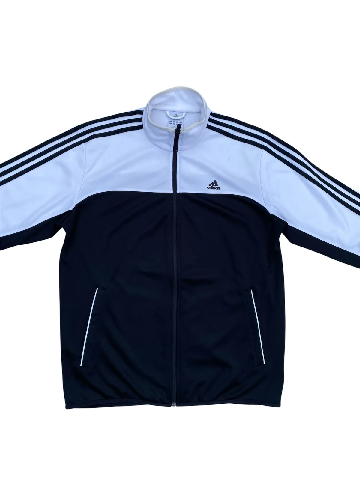 Buzo Adidas Talle L — foto 2