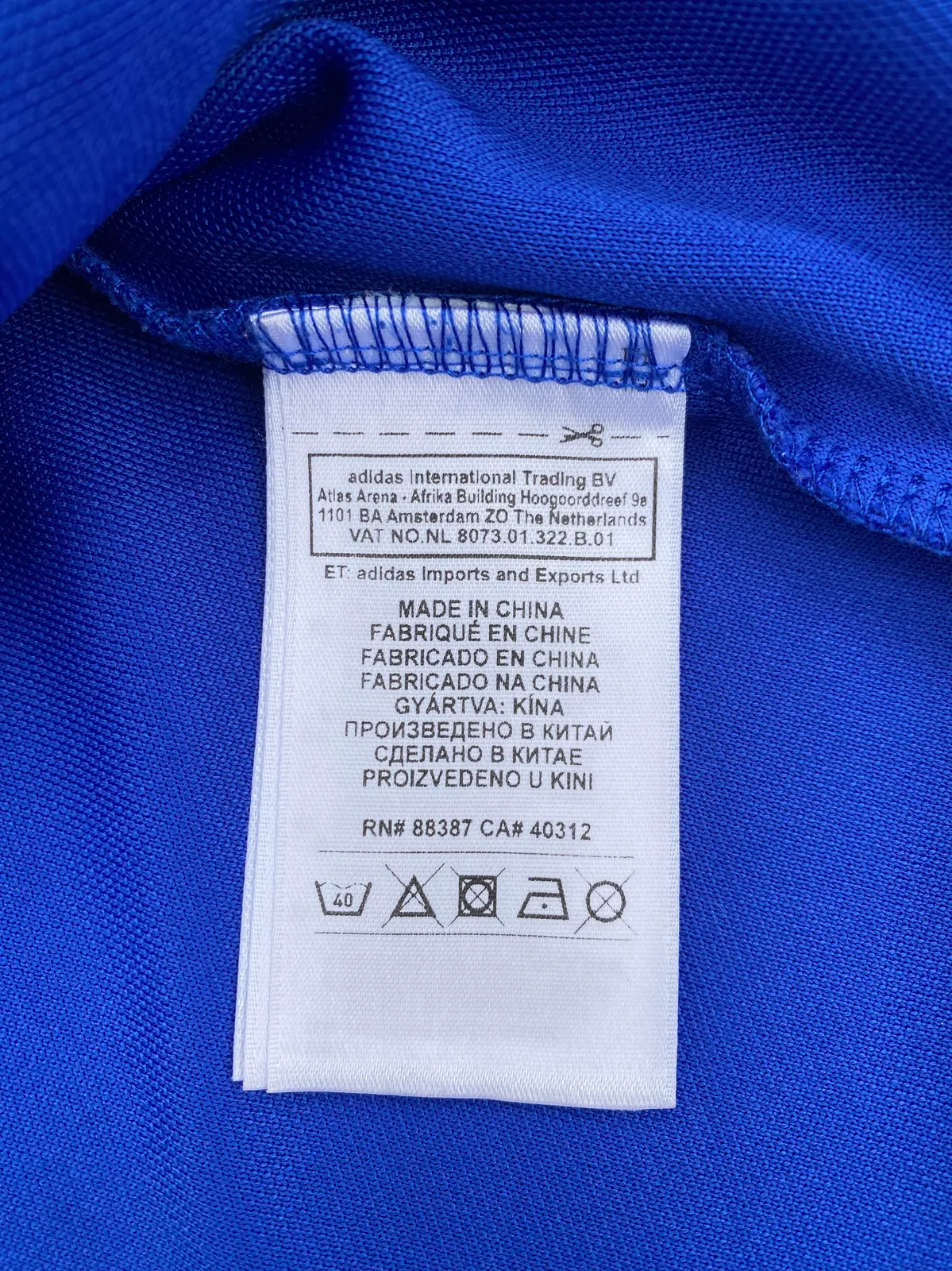 Buzo Adidas Talle L — foto 6